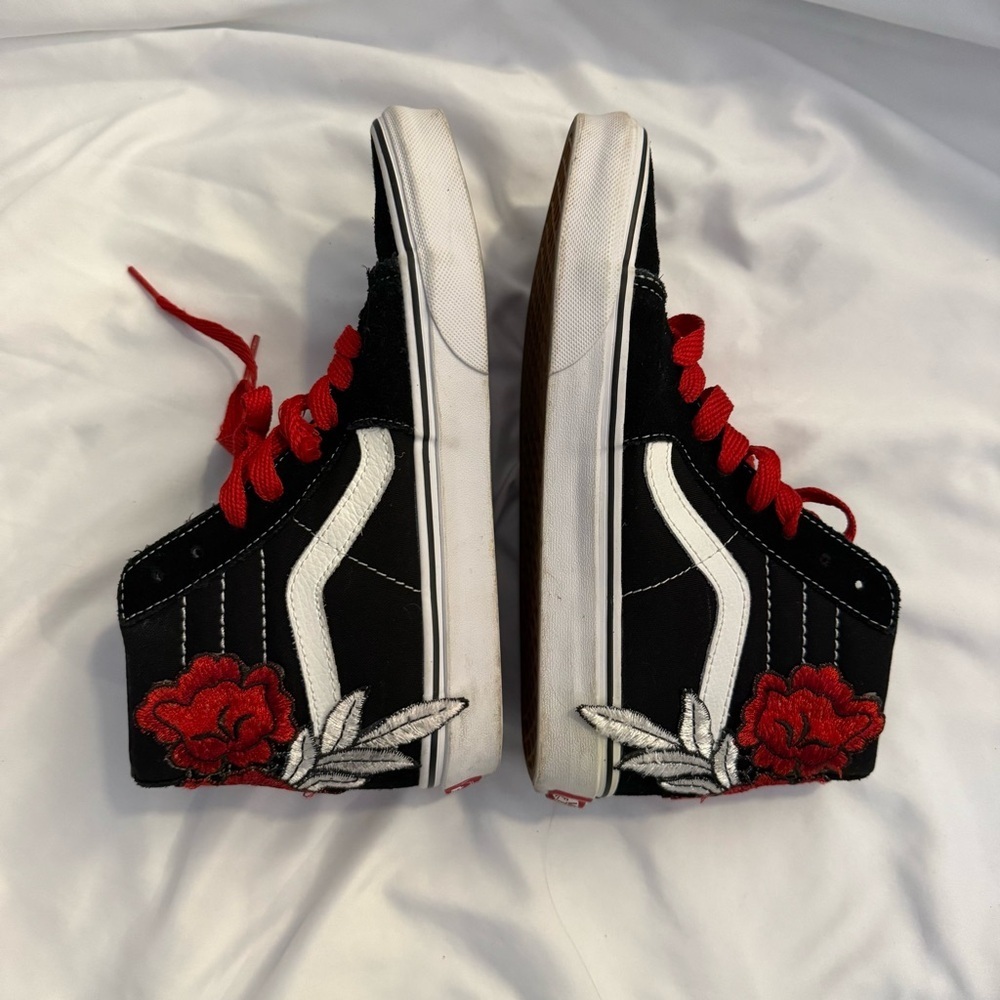EUC Vans Custom “Frozen Rose” Embroidered High-top Sk8hi W7/M5.5 - Picture 4 of 7